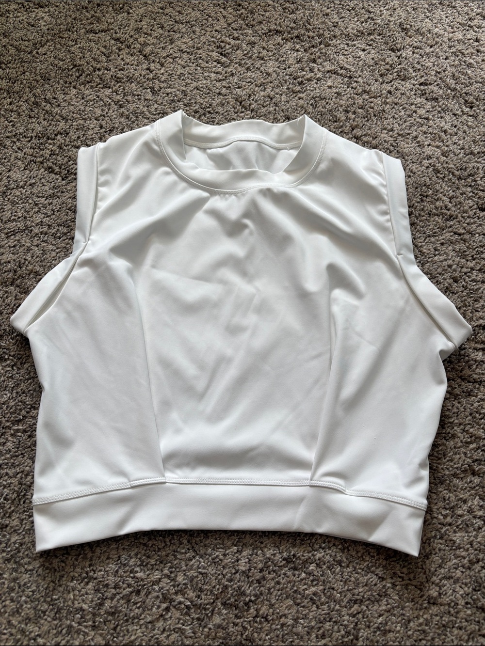Halara Crew Neck Sleeveless Cropped Yoga Tank Top size medium